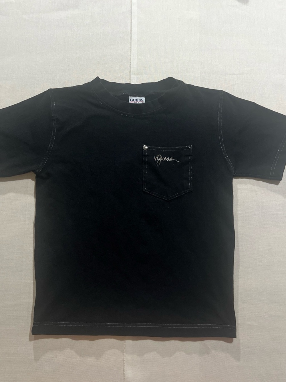 VINTAGE 90s GUESS Baby Tee โขโข Black w/ contrast stitching โขโข Womenโs Medium